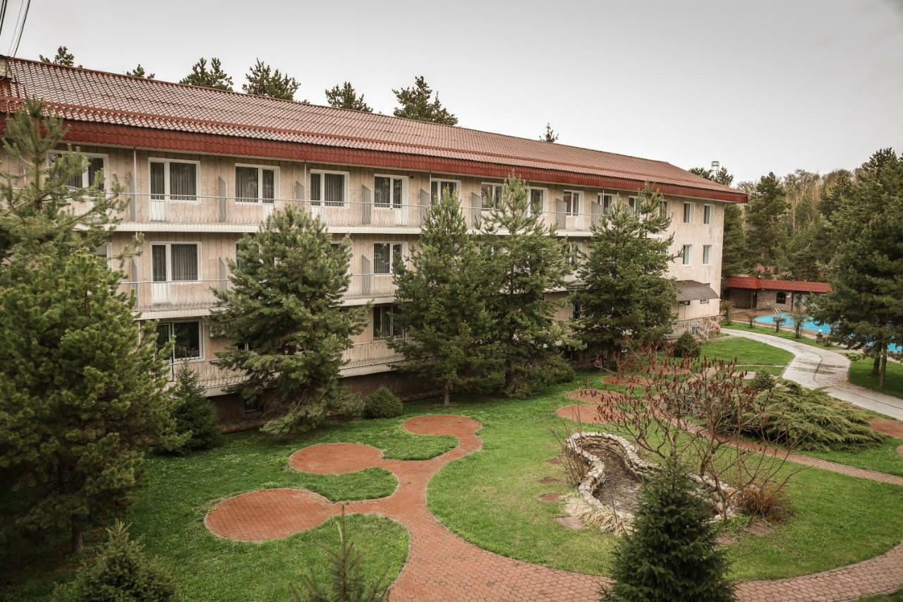 Olympica Hotel Ałma Ata Zewnętrze zdjęcie